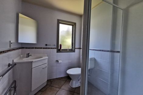 Photo of property in 9 Chevron Place, Castor Bay, Auckland, 0620