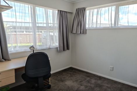Photo of property in 18 Reelick Avenue, Pakuranga Heights, Auckland, 2010