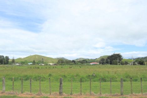 Photo of property in 25 Parkinson Street, Tolaga Bay, 4077