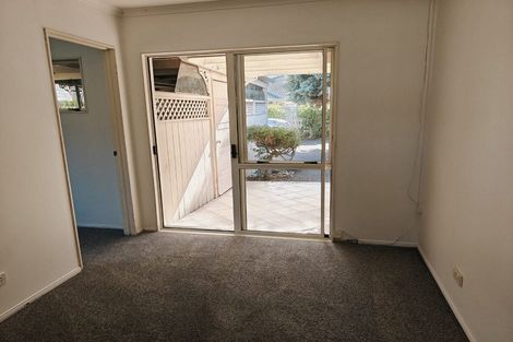 Photo of property in 14 Checkerberry Court, Henderson, Auckland, 0612