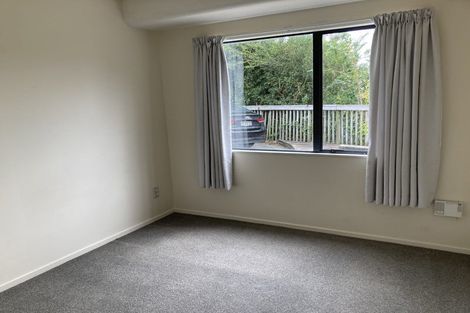 Photo of property in 6a Alma Street, Te Atatu South, Auckland, 0610