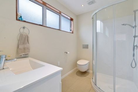 Photo of property in 52 Homewood Avenue, Karori, Wellington, 6012