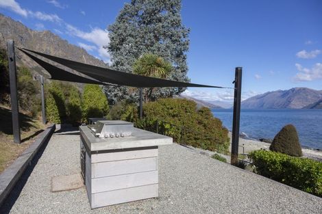 Photo of property in 5 Scenic Drive, Drift Bay, Queenstown, 9371