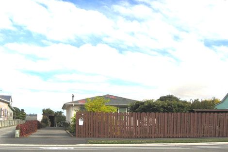 Photo of property in 1-2/20 Otipua Road, Kensington, Timaru, 7910