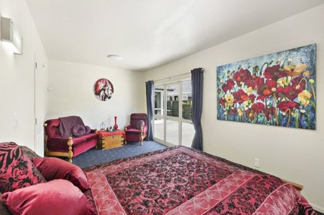 Photo of property in 335 Hendersons Road, Hoon Hay, Christchurch, 8025