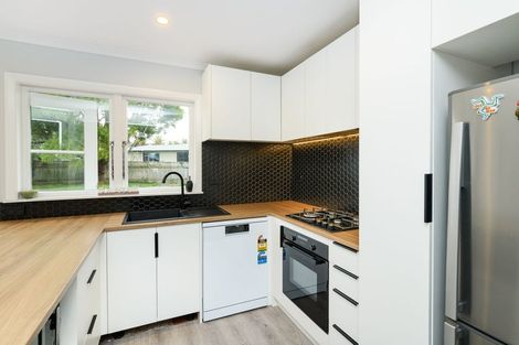 Photo of property in 4 Miles Place, Awapuni, Palmerston North, 4412