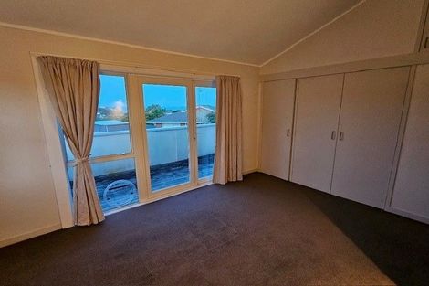 Photo of property in 2a Seaview Road, Milford, Auckland, 0620