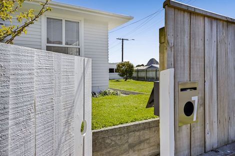 Photo of property in 7 Rosendale Avenue, Spotswood, New Plymouth, 4310