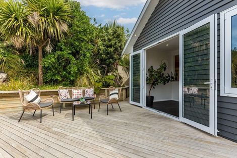 Photo of property in 243 Rintoul Street, Berhampore, Wellington, 6023