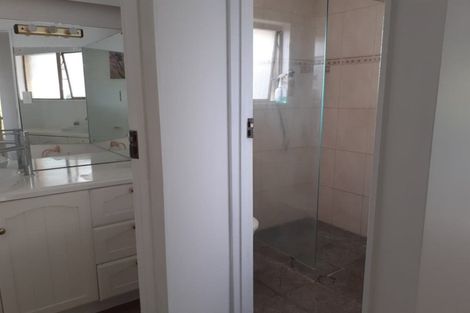 Photo of property in 1 Cliff Lane, Glenbrook, Waiuku, 2681