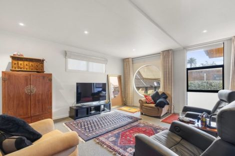 Photo of property in 18a Marellen Drive, Red Beach, 0932