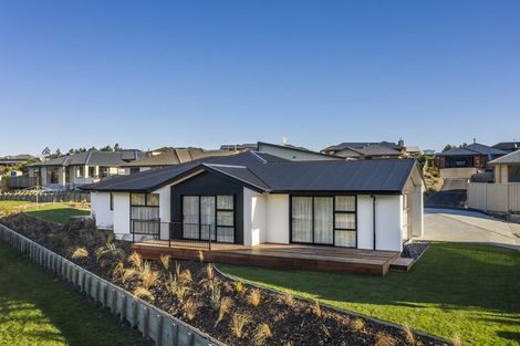 Photo of property in 41 Grandvista Drive, Green Island, Dunedin, 9018