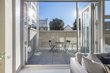 Photo of property in St Pauls Apartments, 44/43 Mulgrave Street, Thorndon, Wellington, 6011