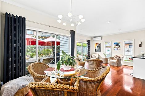 Photo of property in 3 Travis View Drive, Fairview Heights, Auckland, 0632