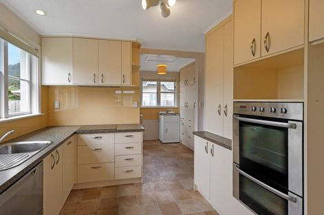 Photo of property in 48a Wilford Street, Wallaceville, Upper Hutt, 5018