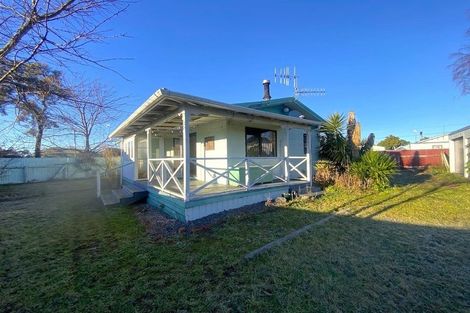 Photo of property in 19 Saint Clair Street, Takapau, 4203