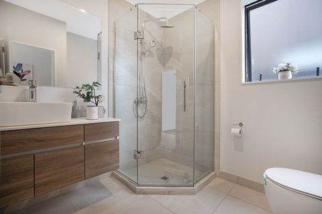 Photo of property in 40 Dignity Street, Papakura, 2110