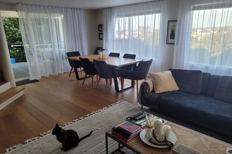 Photo of property in 2/11a Prospect Terrace, Milford, Auckland, 0620