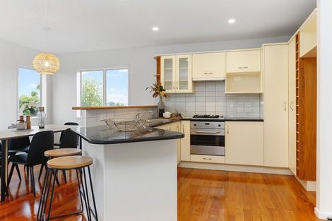 Photo of property in 138a Hinemoa Street, Birkenhead, Auckland, 0626