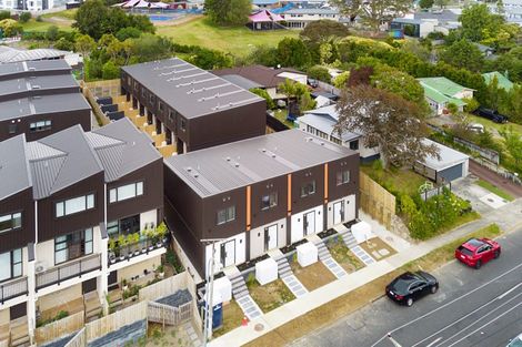 Photo of property in 7/52 Newington Road, Henderson, Auckland, 0612