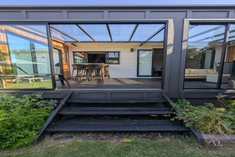 Photo of property in 80a Lyall Parade, Lyall Bay, Wellington, 6022