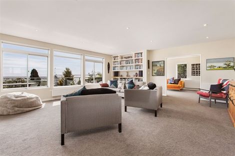 Photo of property in 19 Heaton Rhodes Place, Cashmere, Christchurch, 8022