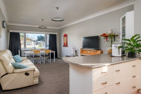 Photo of property in 279 Kahutia Street, Gisborne, 4010
