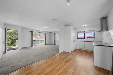 Photo of property in 1 Dalmahoy Place, Wattle Downs, Auckland, 2103