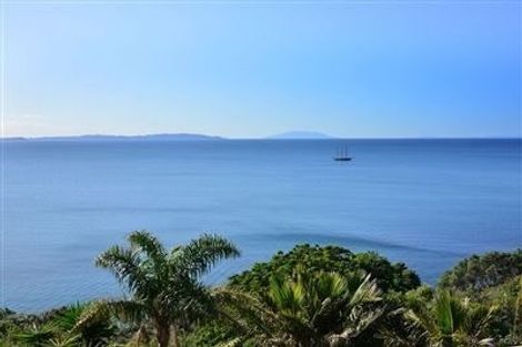 Photo of property in 102 Pacific Parade, Army Bay, Whangaparaoa, 0930