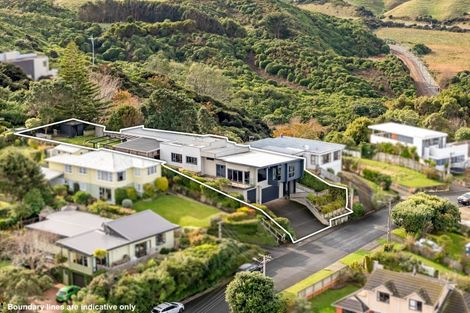 Photo of property in 11 Corlett Road, Plimmerton, Porirua, 5026