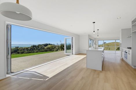 Photo of property in 3143 South Head Road, South Head, Helensville, 0874