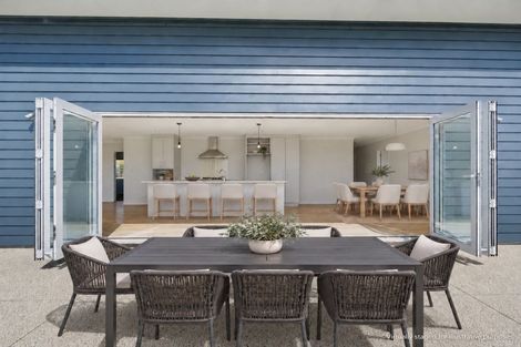 Photo of property in 3143 South Head Road, South Head, Helensville, 0874