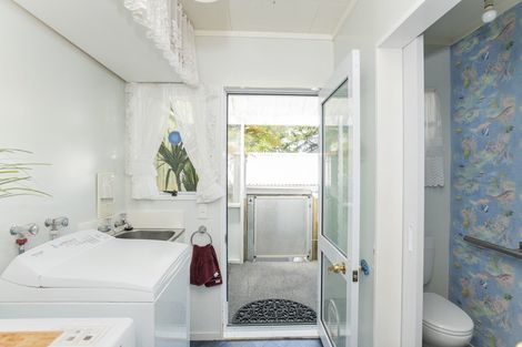 Photo of property in 112 Main Road, Makaraka, Gisborne, 4010