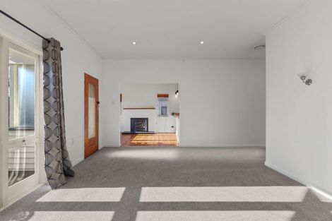 Photo of property in 73 Maeroa Road, Maeroa, Hamilton, 3200