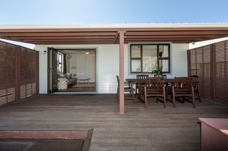 Photo of property in 71 The Esplanade, Westshore, Napier, 4110