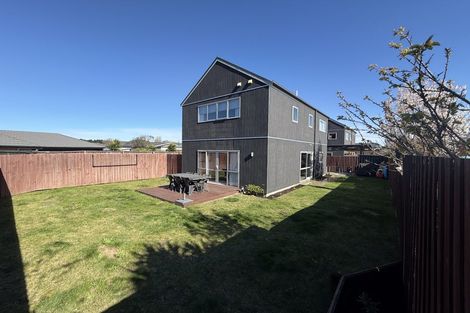 Photo of property in 2/9 Ottawa Road, Wainoni, Christchurch, 8061