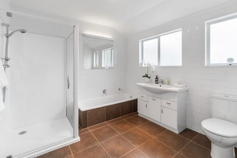 Photo of property in 2/12 Bulwer Street, Devonport, Auckland, 0624