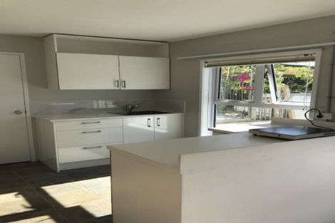 Photo of property in 9 Mayfair Crescent, Mairangi Bay, Auckland, 0630