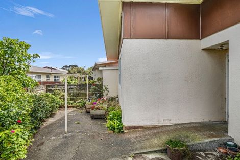 Photo of property in 2/104 Alma Road, Gonville, Whanganui, 4501