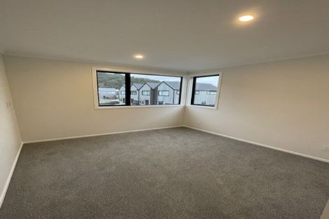 Photo of property in 17 Raeble Walkington Lane, Wallaceville, Upper Hutt, 5018