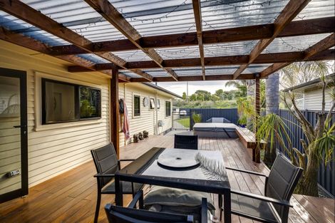 Photo of property in 76 Clarence Cox Crescent, Pirimai, Napier, 4112