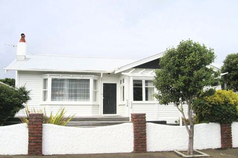 Photo of property in 48 Puru Crescent, Lyall Bay, Wellington, 6022