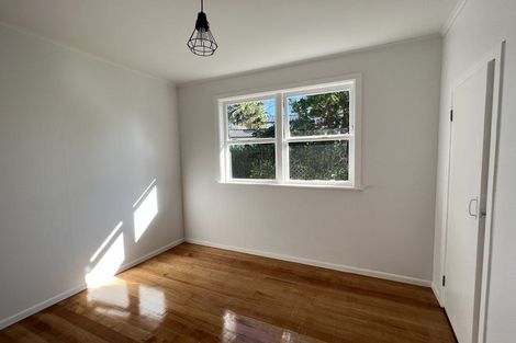Photo of property in 708 East Coast Road, Pinehill, Auckland, 0632