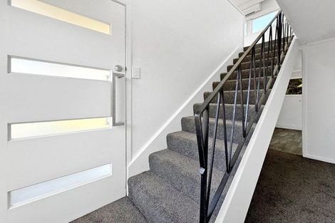 Photo of property in 1/8 Rewi Street, Torbay, Auckland, 0630