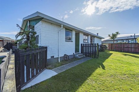 Photo of property in 13 Meon Street, Aranui, Christchurch, 8061