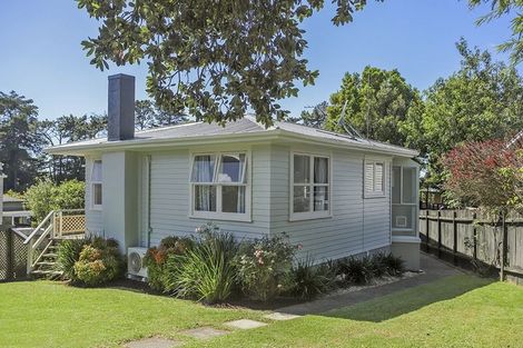 Photo of property in 1/82 Ennis Avenue, Pakuranga Heights, Auckland, 2010