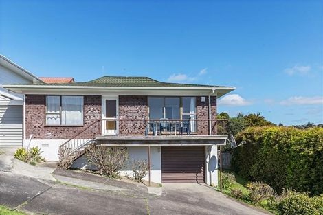 Photo of property in 2/36 Shanaway Rise, Hillcrest, Auckland, 0627