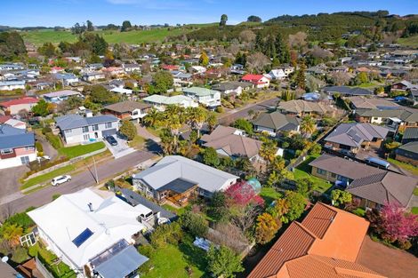 Photo of property in 41 Tawavale Street, Pukehangi, Rotorua, 3015