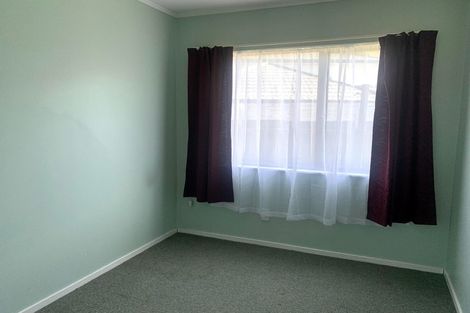 Photo of property in 2/3 Opurere Grove, Tirohanga, Lower Hutt, 5010