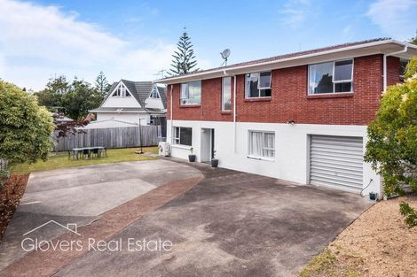 Photo of property in 10 Seabar Place, Glen Eden, Auckland, 0602